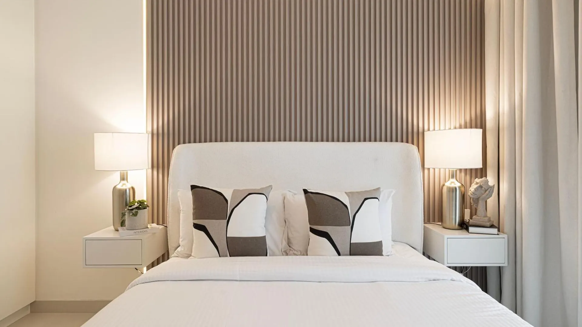 Burj Crown - Urban Chic Opera Boulevard View, Walk To Dubai Mall Apartment