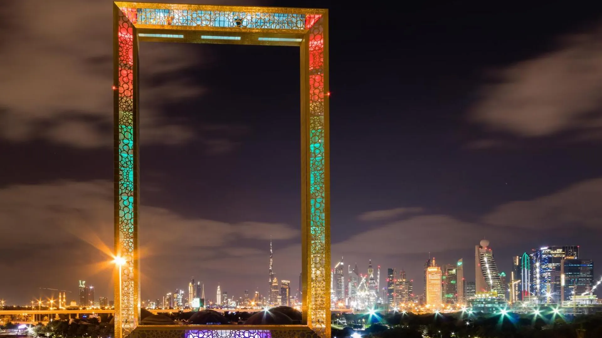 Apartment Burj Crown - Urban Chic Opera Boulevard View, Walk To Dubai Mall