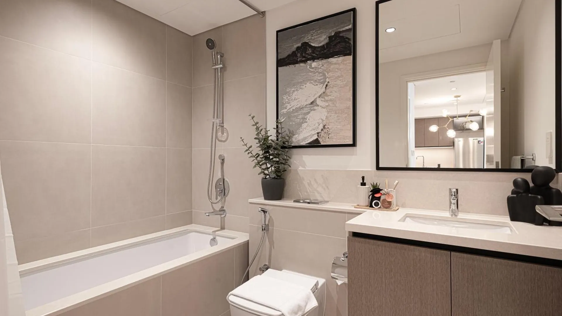 Apartment Burj Crown - Urban Chic Opera Boulevard View, Walk To Dubai Mall